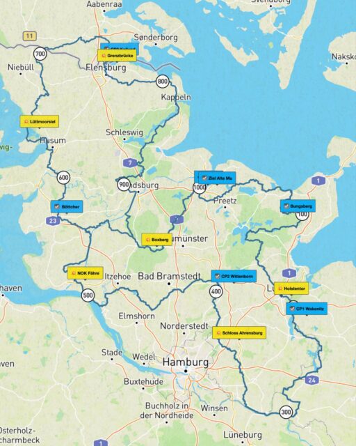 📍 Live-Tracking 2026 mit @racemap!
Auch in diesem Jahr wird es wieder ein Live-Tracking geben, bei dem das Event auf einer Karte verfolgt werden kann. Dotwatching genannt. Dabei können die Punkte (Dots) der Fahrenden live auf einer Karte verfolgt werden. Das macht Spaß, fördert die Community und Verwandte wissen auch, was da in Schleswig-Holstein los ist.
💪 Self-supported heißt beim Hackenpedder auch selbst gehostetes Live-Tracking. Das heißt, das Tracking läuft über die Racemap App auf dem eigenen Smartphone der Teilnehmenden.
🚨 Ein Kritikpunkt dabei ist, dass es viel Batterieleistung benötigt. Was natürlich Stress im Kopf der Teilnehmenden auslösen kann, wenn man nicht genug Powerbanks dabei hat …
Das Tracking hilft aber auch dem MediaTeam oder an den Checkpoints, um einzuschätzen, wann wie viele ankommen werden. Wichtig ist aber auch, dass man bei Stürzen eventuell schneller Hilfe bekommen kann.
💡 Ein Vorteil ist das faire Pricing, sodass am Ende mehr für die Spende an die Stiftung Naturschutz über bleiben kann!
#hackenpedder #bikepacking #stevensbikes #neverstop #shelterattack
